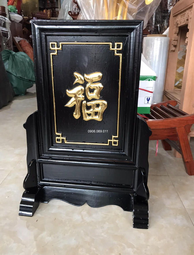 Giá gương thờ: Cách nhận biết và phân biệt với các vật dụng thờ khác